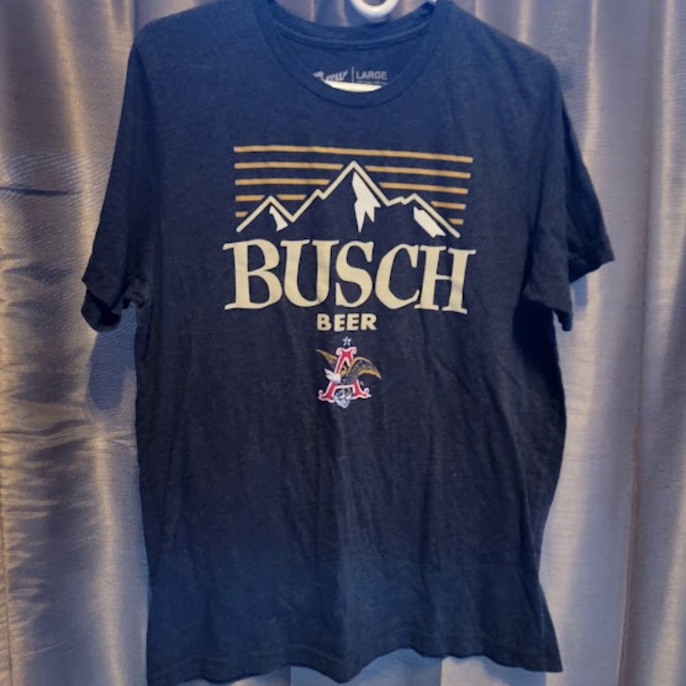 Brew City Busch Beer Graphic T-Shirt Size Large